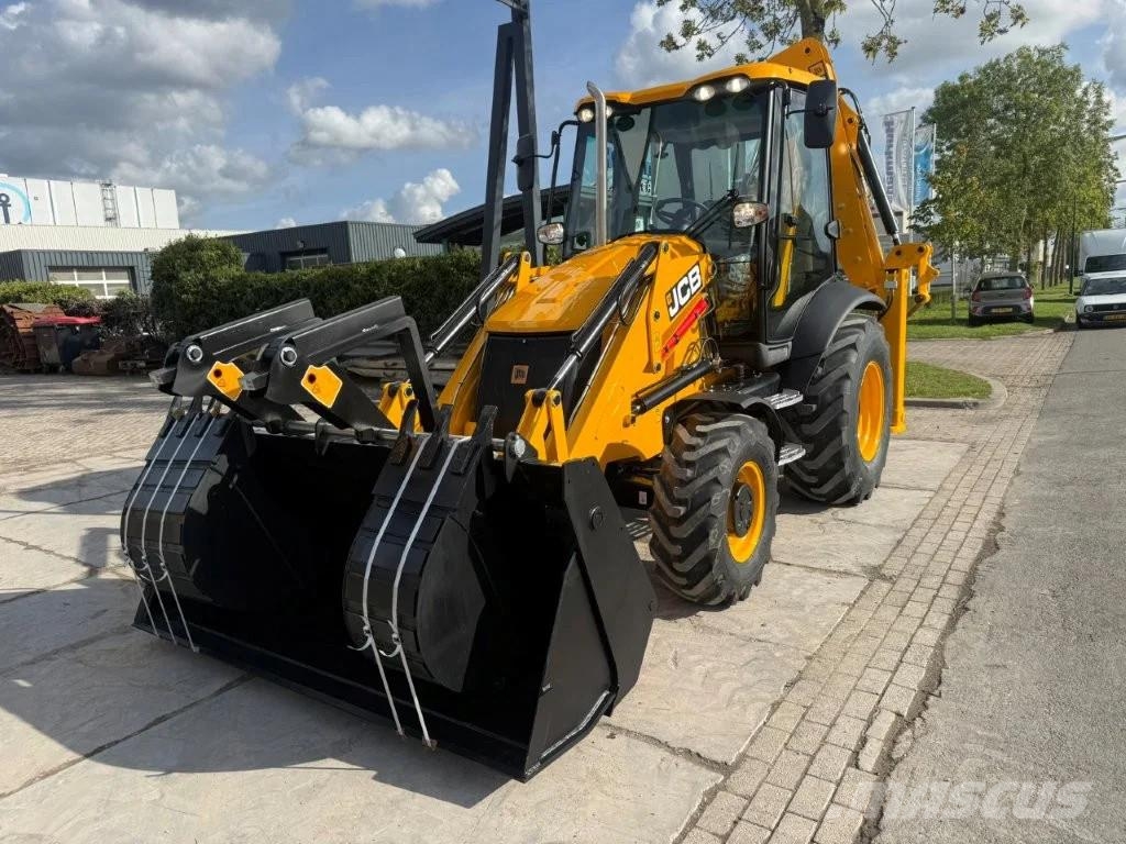 JCB 3CX Made in UK CE Tier3 ! Baggerlader
