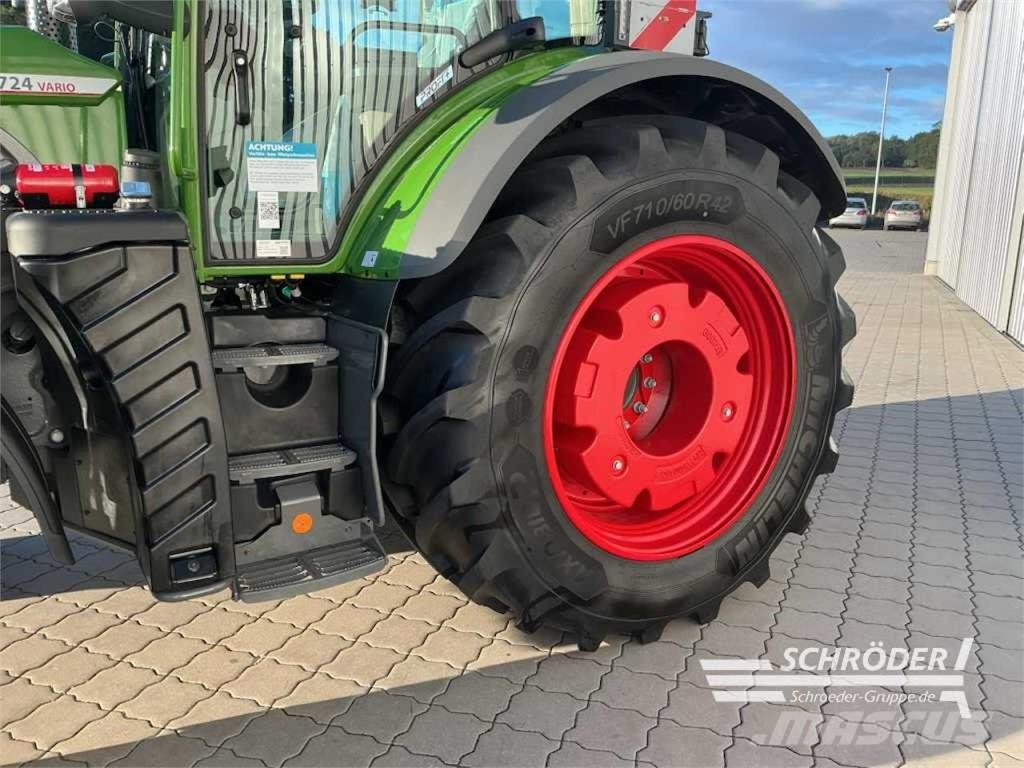 Fendt 724 GEN6 PROFI PLUS Tractoren