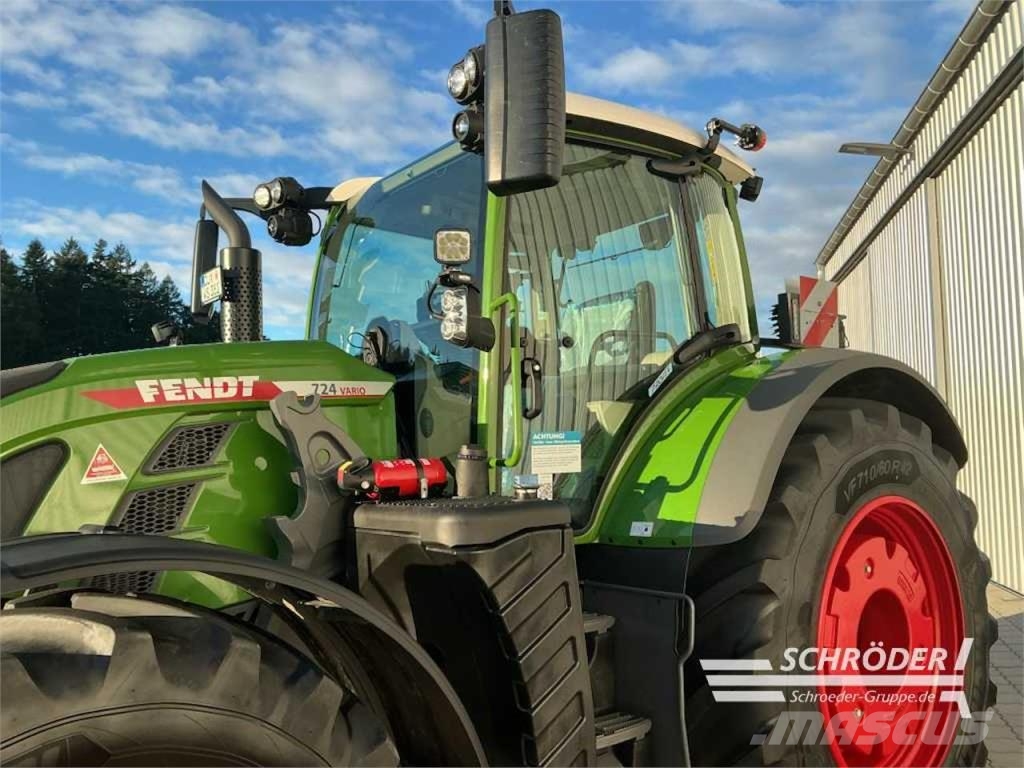 Fendt 724 GEN6 PROFI PLUS Tractoren