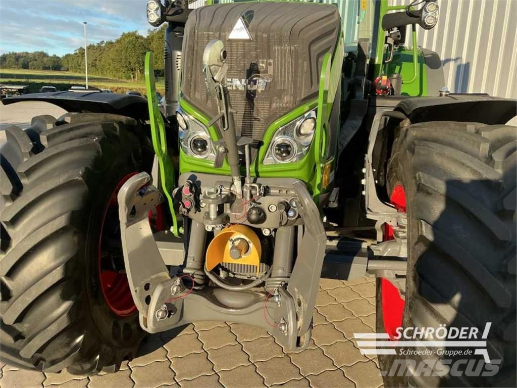 Fendt 724 GEN6 PROFI PLUS Tractoren