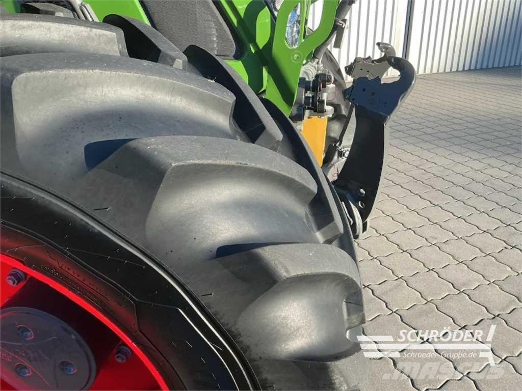 Fendt 724 GEN6 PROFI PLUS Tractoren