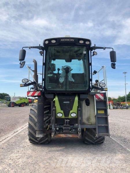 CLAAS XERION 3800 SADDLE TRAC Traktoriai