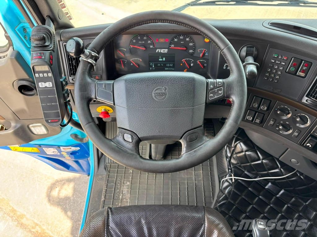 Volvo FH 16 540 8x4*4 HIAB 322E-6 + JIB / BOX L=5448 mm Автокранове