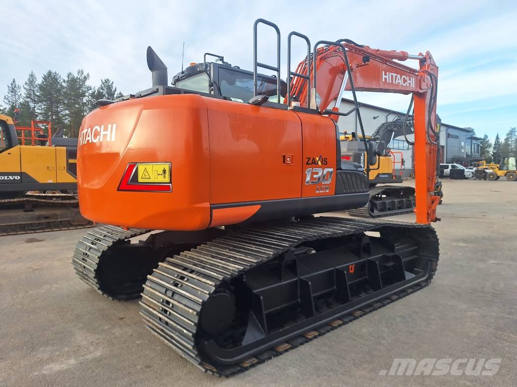 Hitachi ZX130LCN-7 -METSÄALUSTA- حفارات زحافة