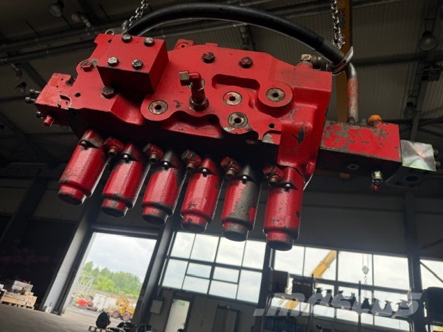 O&K RH 12 USED HYDRAULIC VALVE BLOCK 2246800 هيدروليات