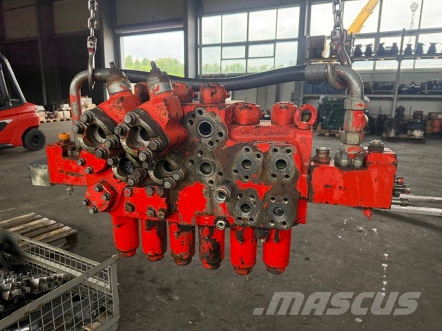 O&K RH 12 USED HYDRAULIC VALVE BLOCK 2246800 هيدروليات