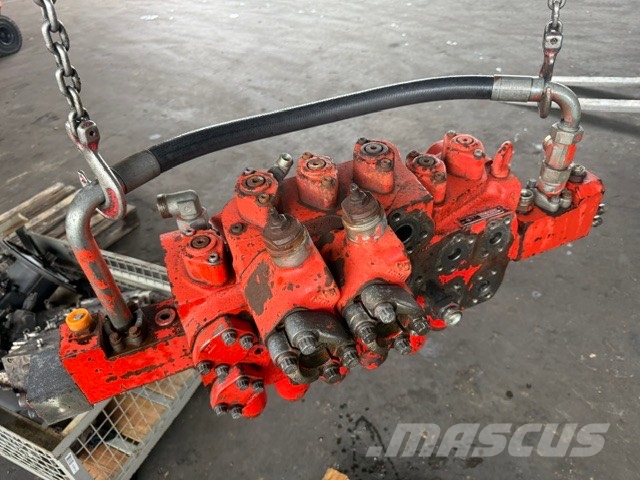 O&K RH 12 USED HYDRAULIC VALVE BLOCK 2246800 هيدروليات