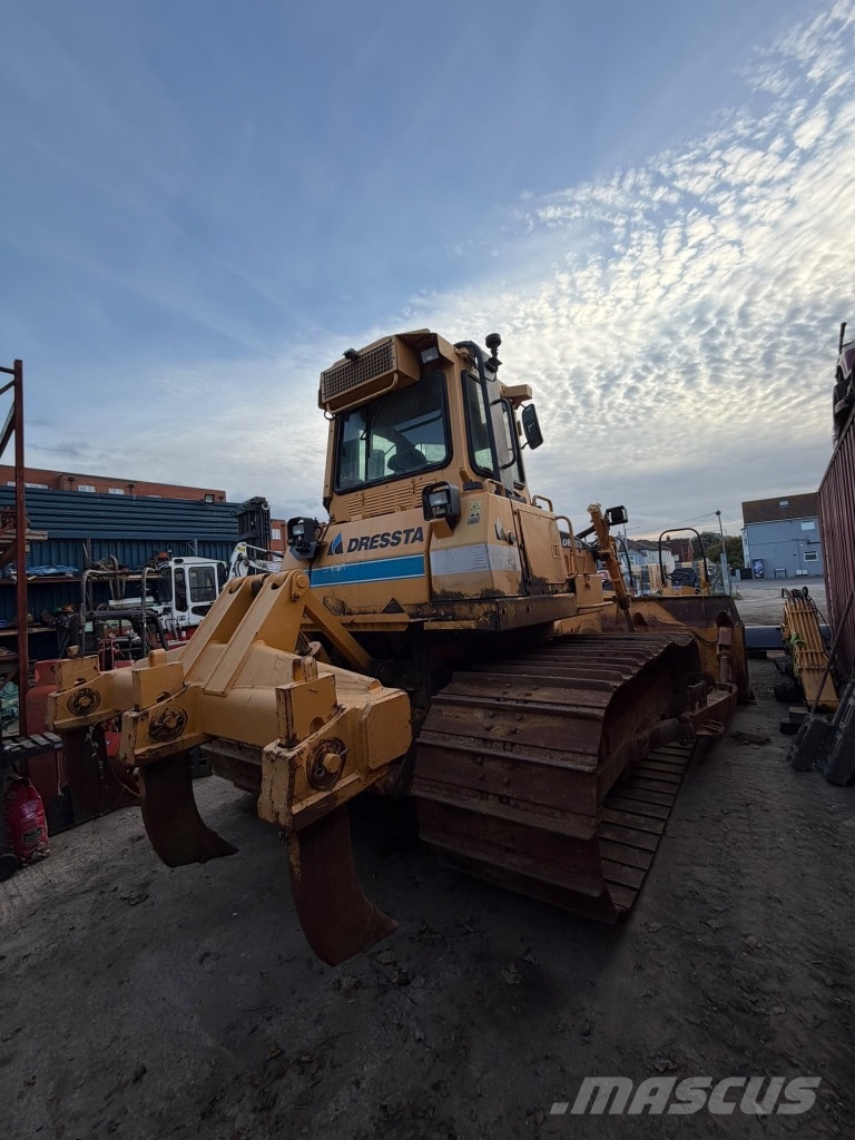 Dressta TD15 Crawler dozers