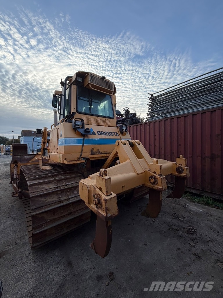 Dressta TD15 Crawler dozers