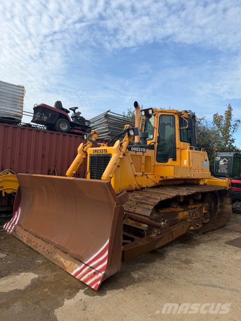 Dressta TD15 Crawler dozers