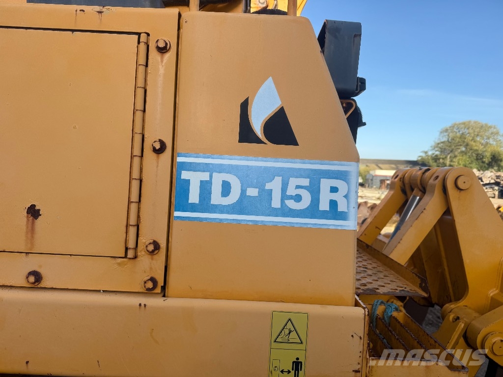 Dressta TD15 Μπουλντόζες με ερπύστριες