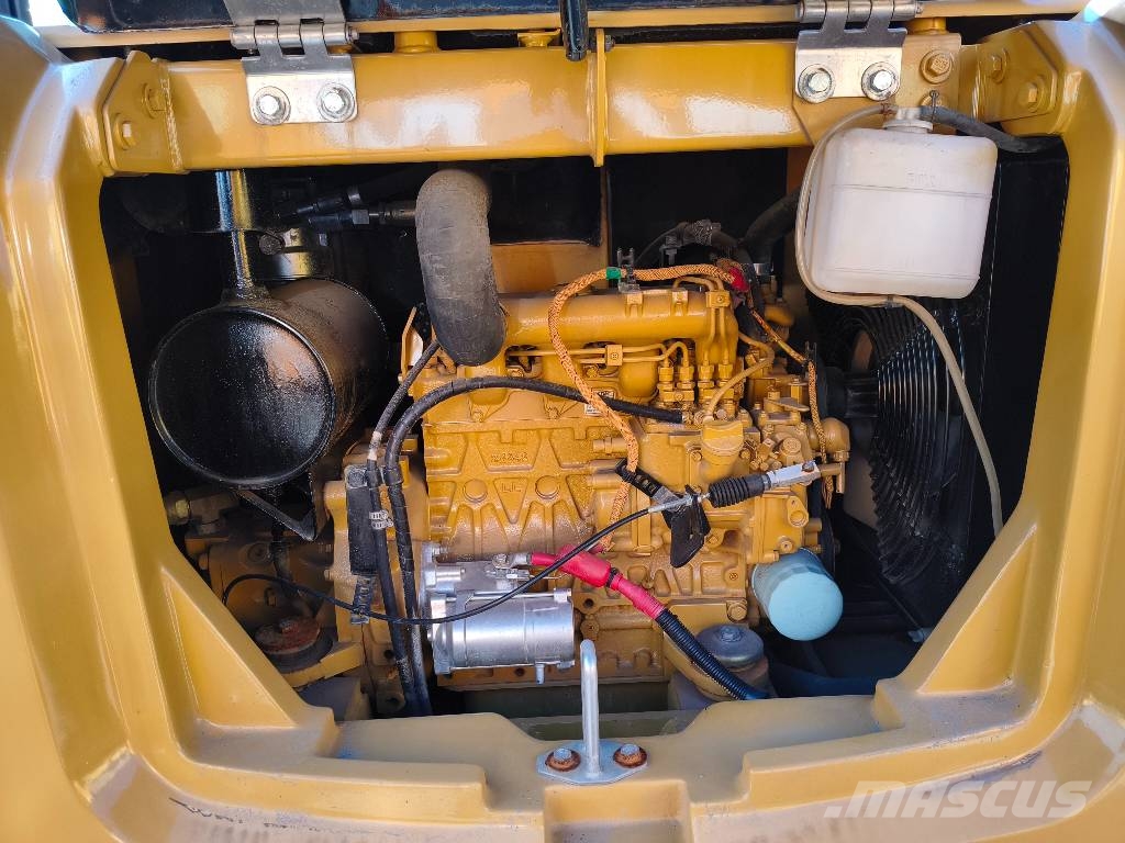 CAT 305.5E Mini bagri <7t
