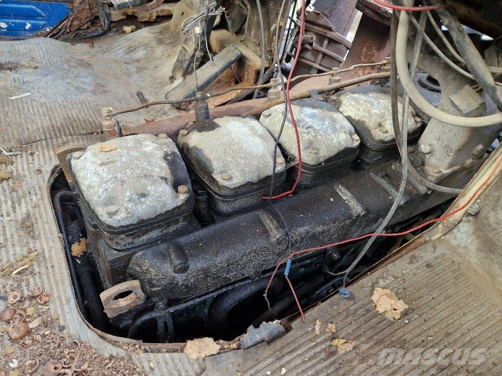 Volvo N1033 6X4 平板车