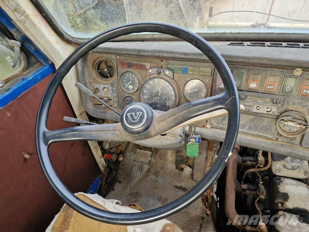 Volvo N1033 6X4 平板车