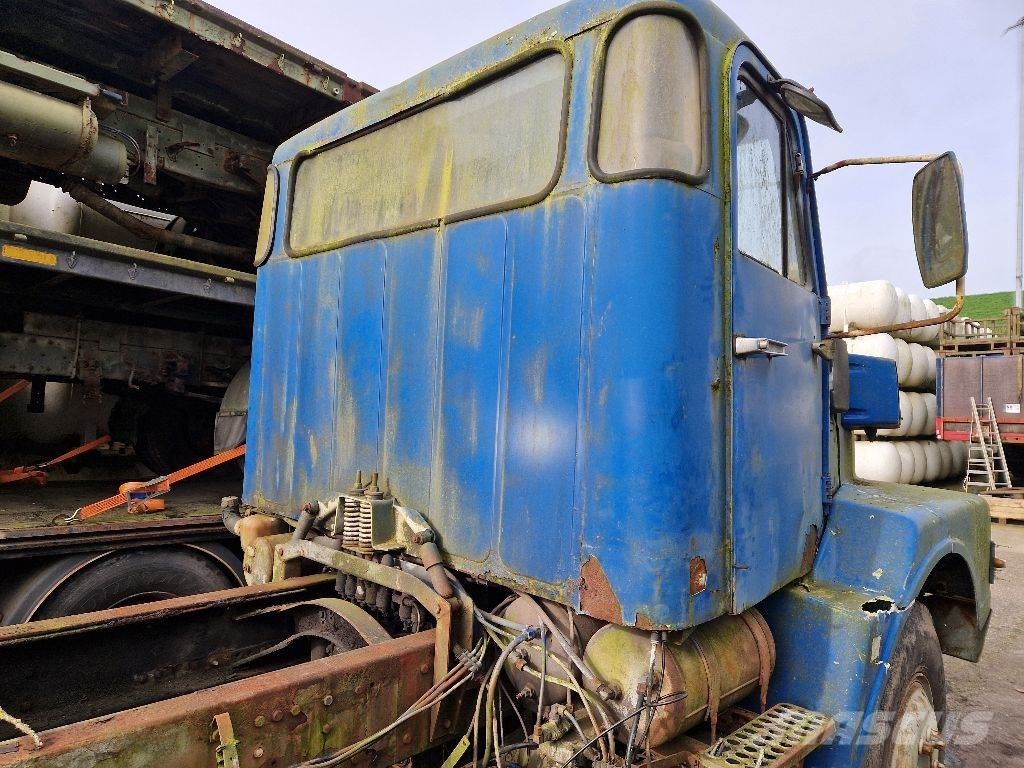 Volvo N1033 6X4 平板车