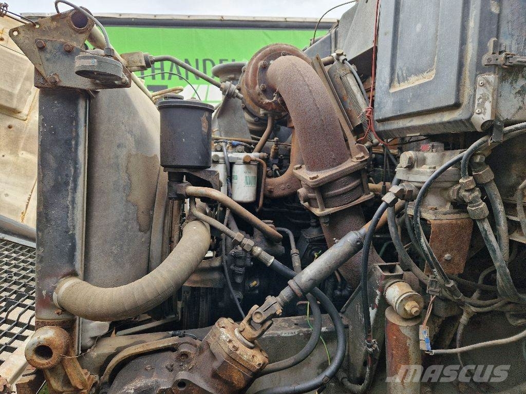 Volvo N1033 6X4 平板车