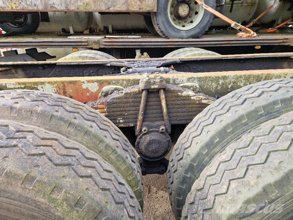 Volvo N1033 6X4 平板车