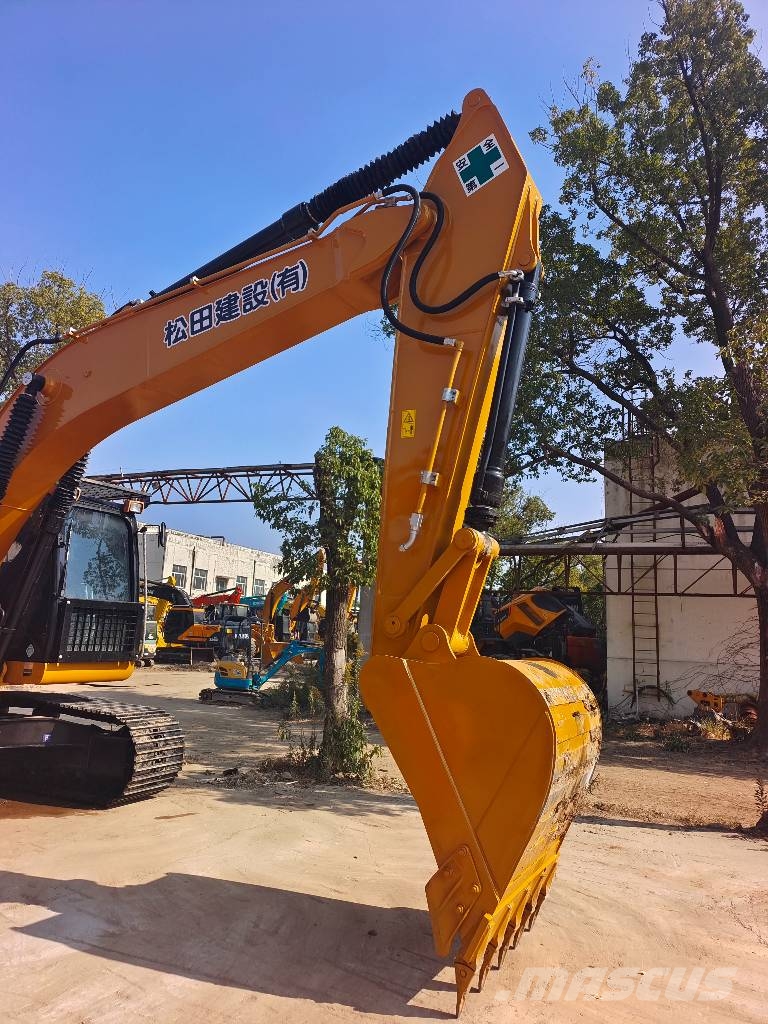 CAT 320D2L 3000 units excavators in stock Raupenbagger