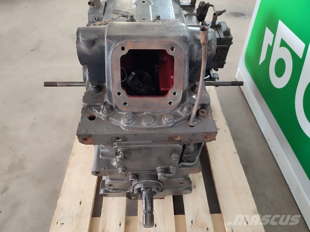 CLAAS Rear differential 851B9 CLAAS ARION 620 Mjenjač