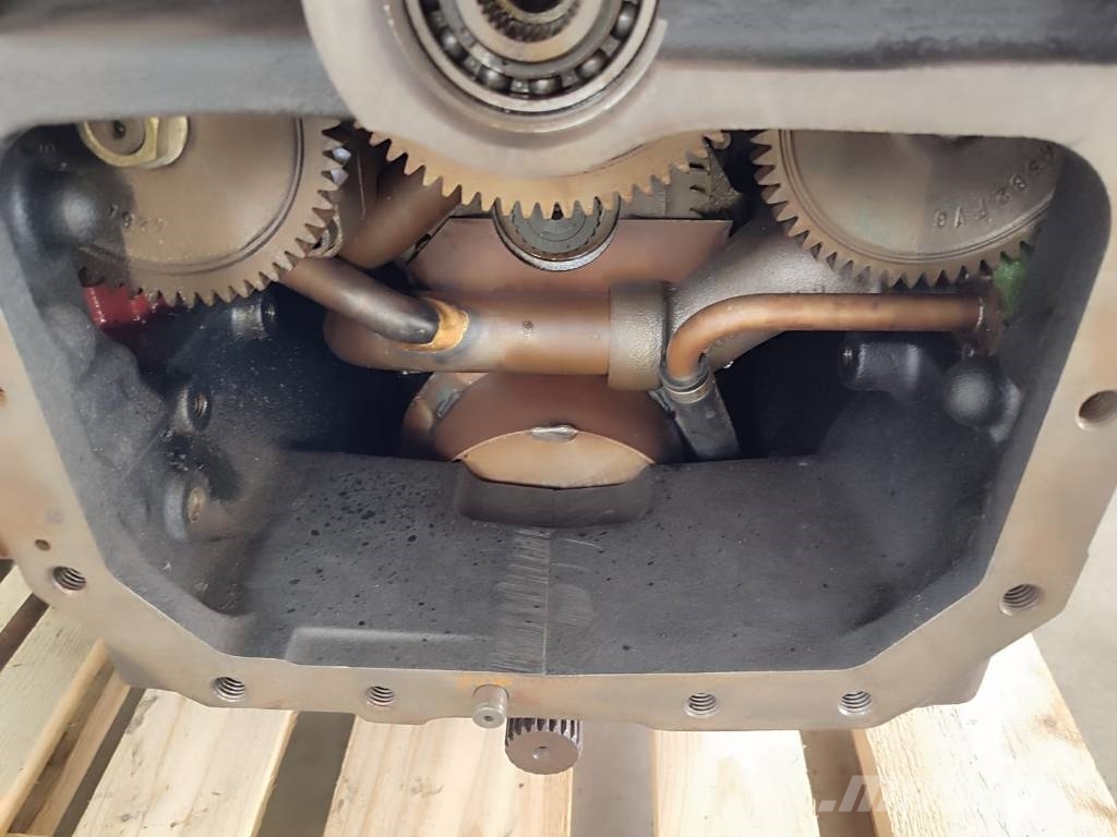 CLAAS Rear differential 851B9 CLAAS ARION 620 Mjenjač