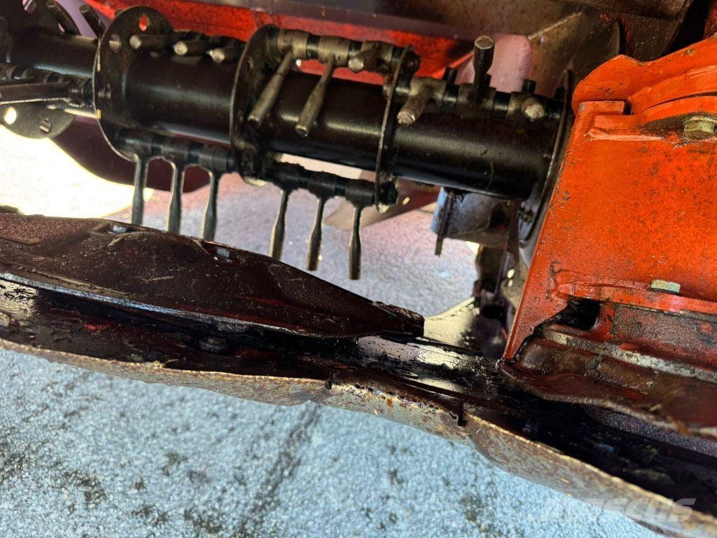 Kuhn FC 303 GL Χορτοκοπτικά επιβίβασης και έλξης