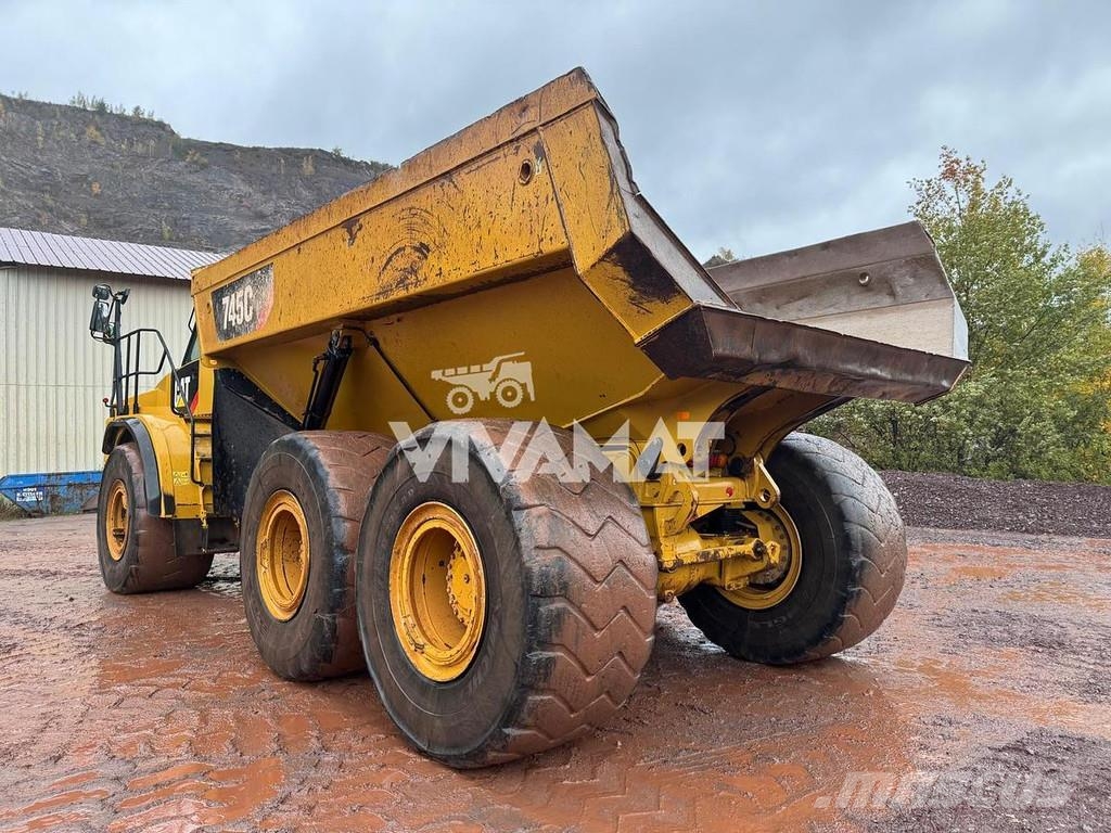 CAT 745 C Karjeriniai savivarčiai