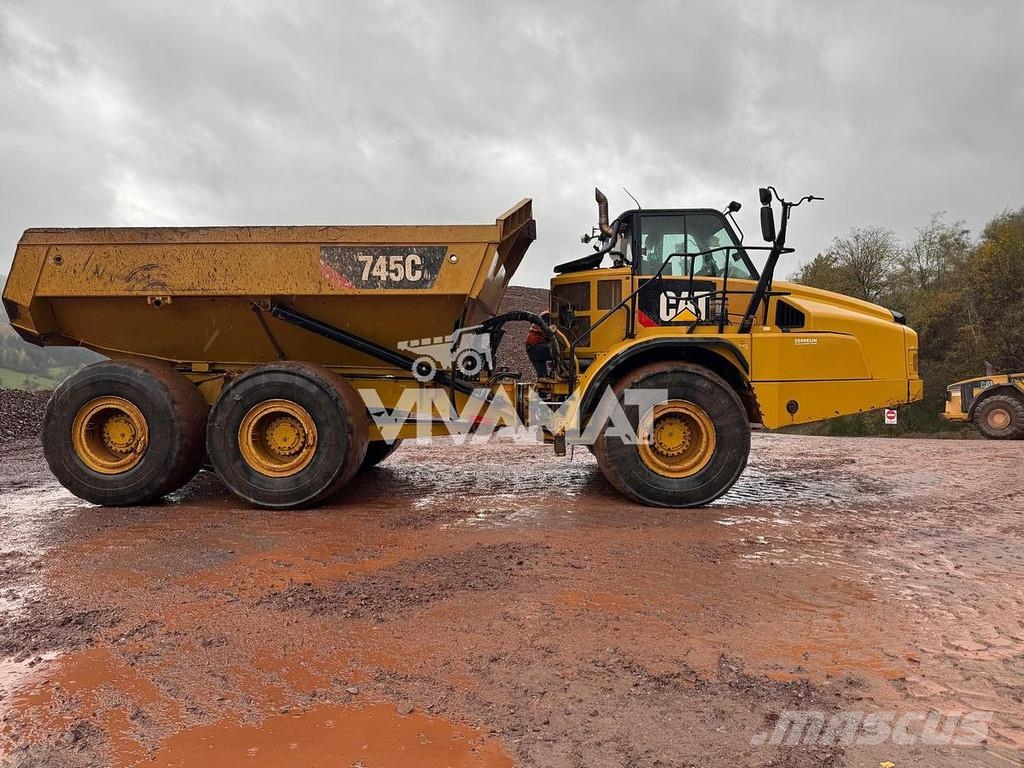 CAT 745 C Karjeriniai savivarčiai