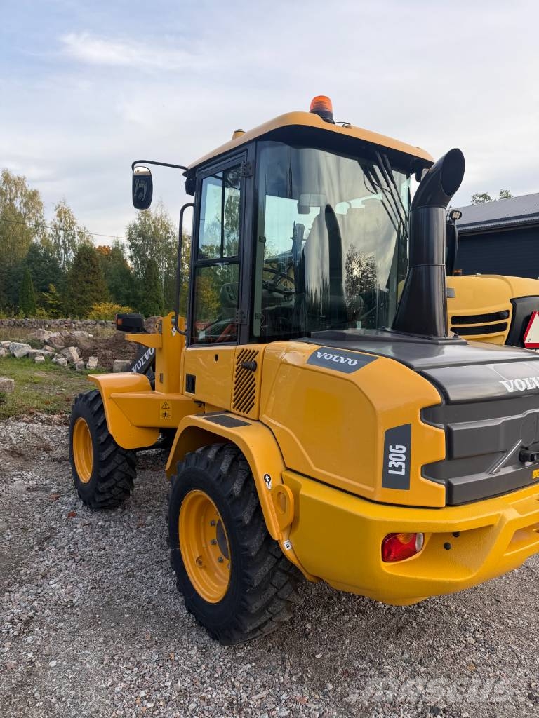 Volvo L30G 3171 timmar med Planskopa Rataslaadurid