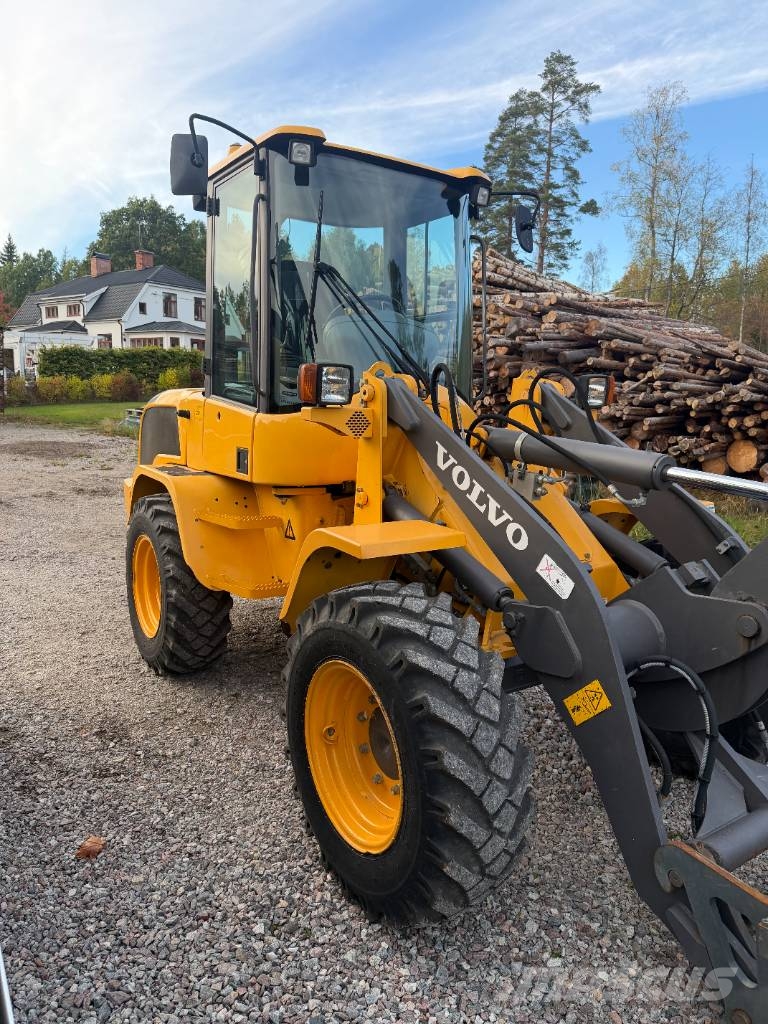 Volvo L30G 3171 timmar med Planskopa Rataslaadurid