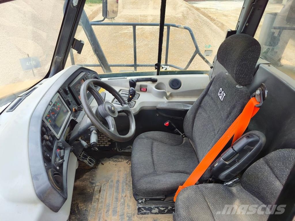 CAT 745 C Artikulētie pašizgāzēji