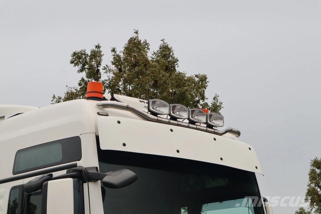 MAN TGX 41.640 | 8X4 | 150 TON! | RETARDER | HYDR | BI Sadulveokid