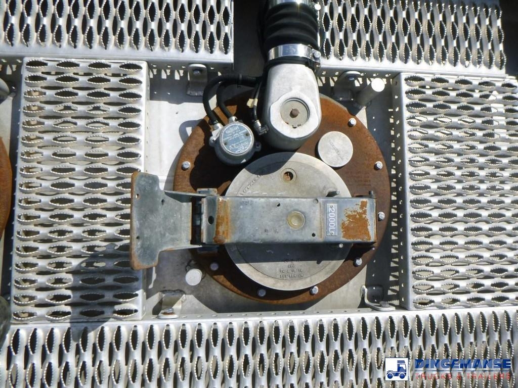 Renault Premium 280 dxi 4x2 fuel tank 13.6 m3 / 4 comp 탱커 트럭