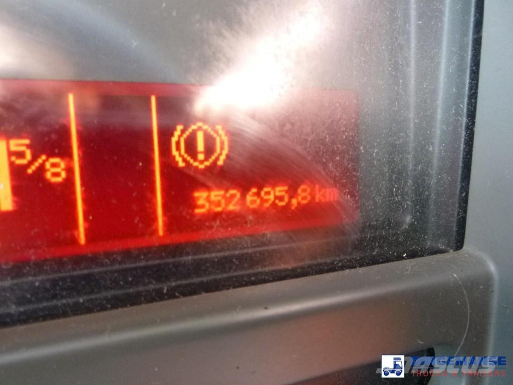Renault Premium 280 dxi 4x2 fuel tank 13.6 m3 / 4 comp 탱커 트럭