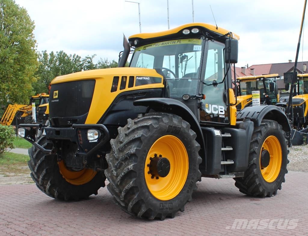 JCB Fastrac 3230 Sisu Xtra Traktorit