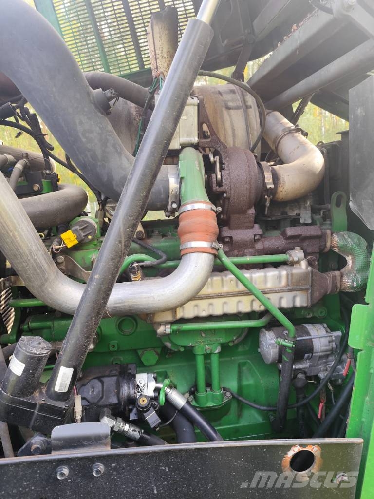 John Deere 1270 E Harvesteri