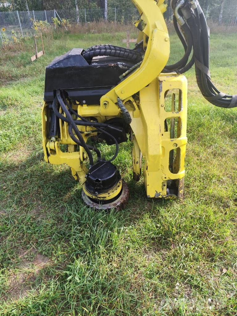 John Deere 1270 E Harvesteri
