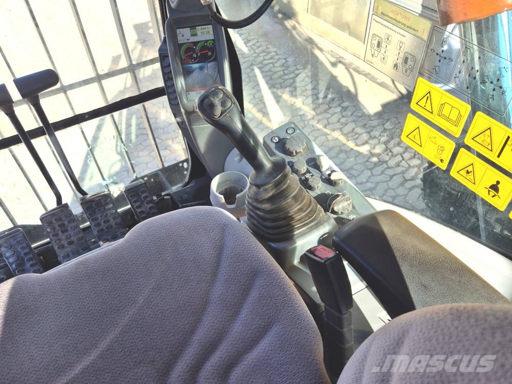 Hitachi KTEG KMC400P-6 حفارات هدم