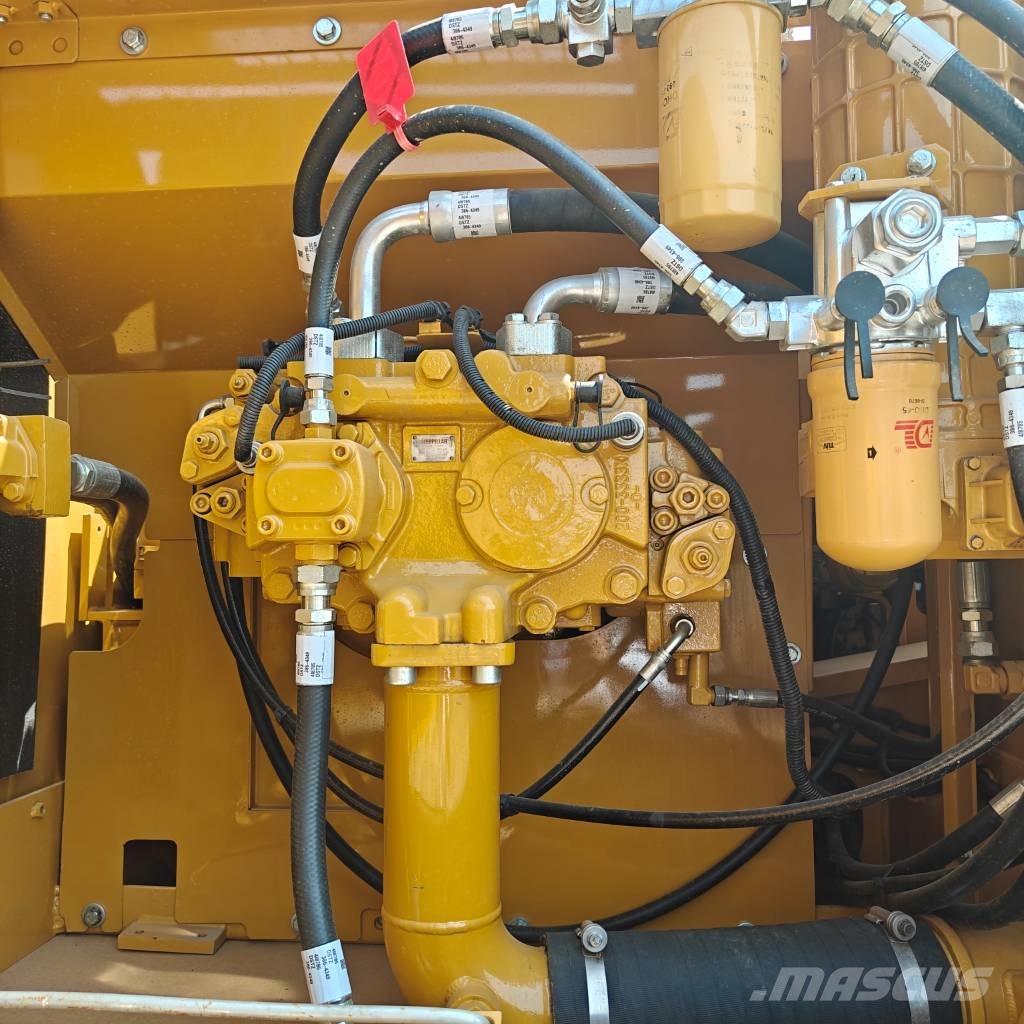 CAT 329 D Roomikekskavaatorid