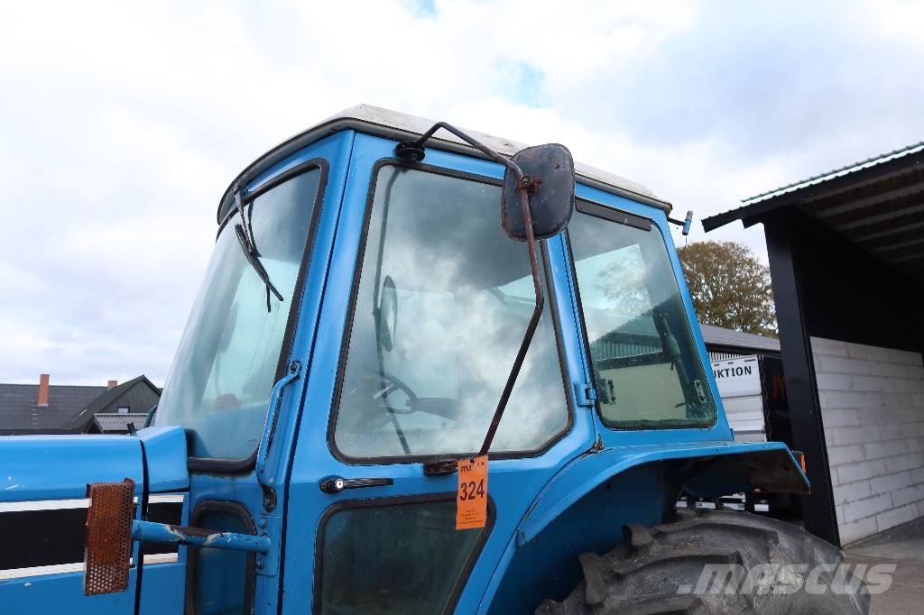 Ford 8210 Traktoren