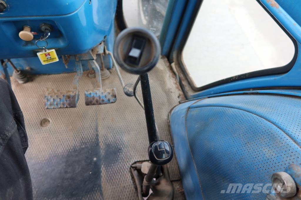 Ford 8210 Traktoren