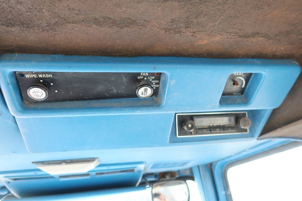 Ford 8210 Traktoren