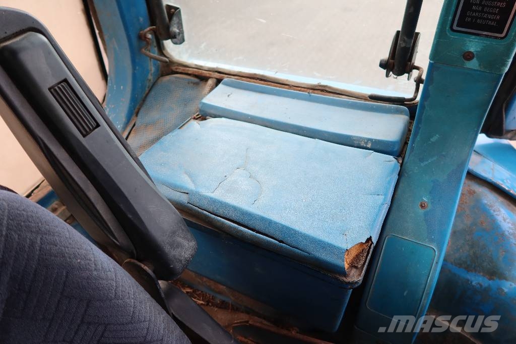 Ford 8210 Traktoren