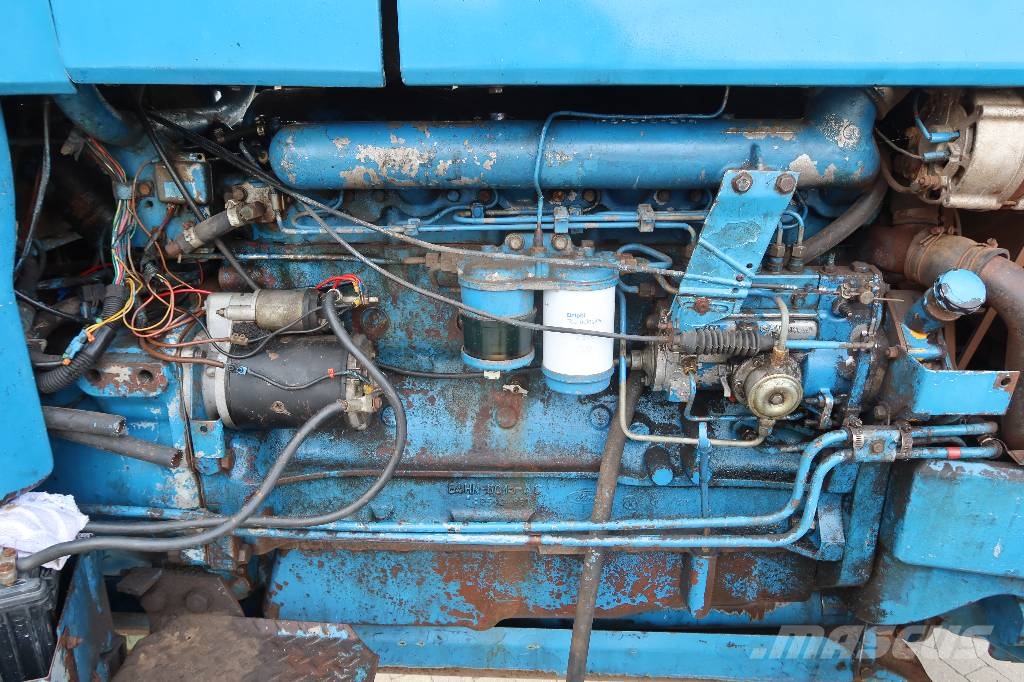 Ford 8210 Traktoren