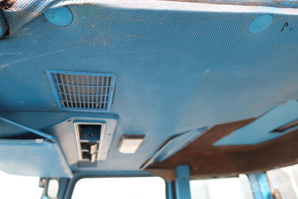 Ford 8210 Traktoren