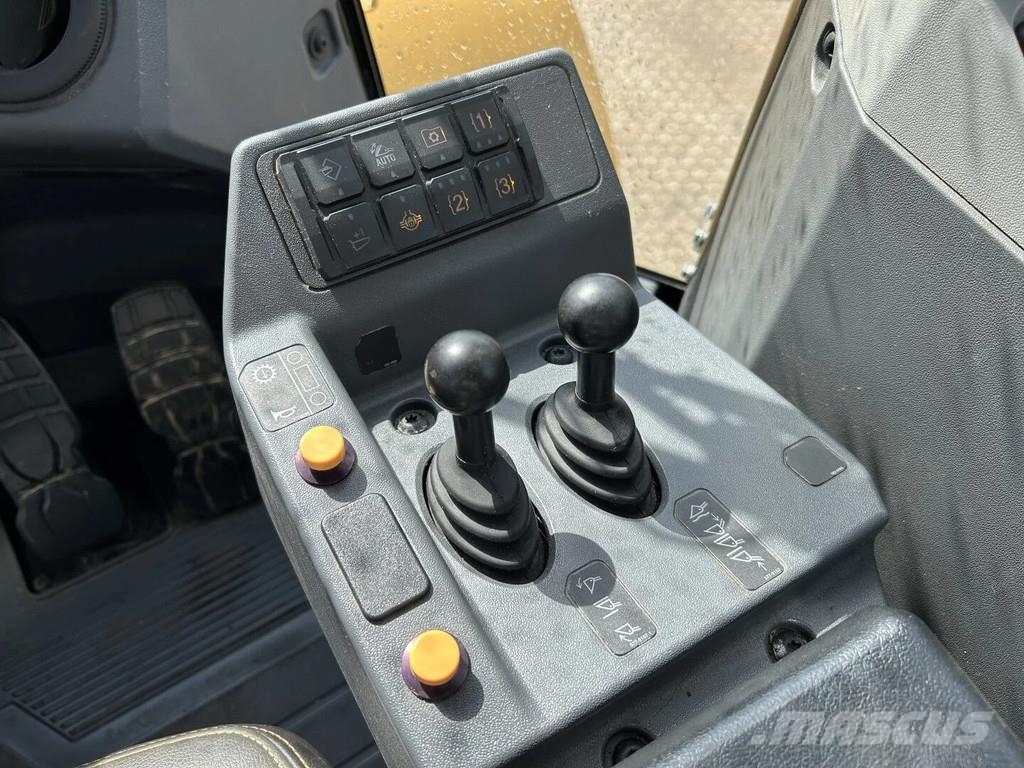 CAT 966-14 Wielladers