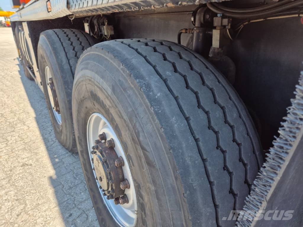 Spierings SK377 AT3 رافعات صالحة لكل أنواع الطرق