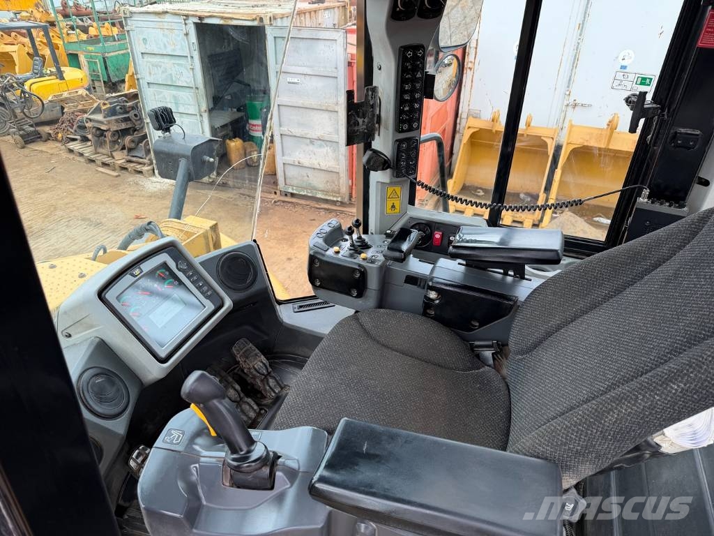 CAT 966 K Incarcator pe pneuri