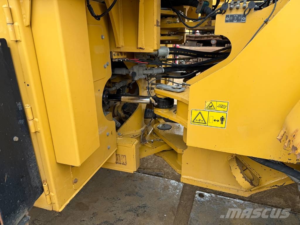 CAT 966 K Incarcator pe pneuri
