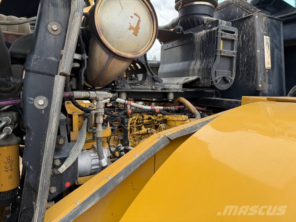 CAT 966 K Incarcator pe pneuri
