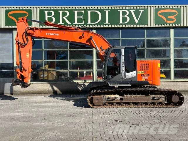 Hitachi ZX 225 US-3 Kāpurķēžu ekskavatori